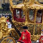 Los reyes, en el carruaje dorado