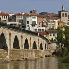 Zamora, vista del puente medieval y ciudad vieja