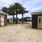 Vista inédita de la entrada de la isla privada del pederasta Jeffrey Epstein