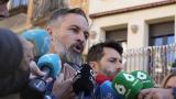 Abascal echa balones fuera sobre la elección del nuevo president y asegura que Vox esperará hasta que el PP "se aclare"