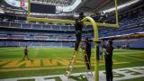Preparativos para el encuentro de la NFL en el Bernabéu.