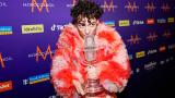 Un reciente ganador de Eurovisión devuelve a la UER su trofeo: "Haz lo que predicas"
