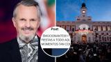 Miguel Bosé ve esta escena en la Puerta del Sol de Madrid y usa dos palabras que igual le amargan las navidades al PP de Ayuso