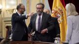 MADRID, SPAIN - APRIL 14: The first vice-president of Congress, Alfonso Rodriguez de Celis (left), and Vox deputy Carlos Flores Juberias (right), during the plenary session of the Congress of Deputies, on 14 April, 2026 in Madrid, Spain. The plenary session will deal with two bills (integral veil and digital CNMC), two PNL on victims of the Patronato and bibliocausto, a PP motion on railway infrastructures, interpellations and questions to the Government on war, taxation, energy, regional funding and management, as well as four international agreements on visas, diplomacy and electricity. (Photo By Jesus Hellin/Europa Press via Getty Images)