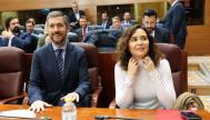 Isabel Díaz Ayuso, junto al consejero de Presidencia, Miguel Ángel García, en la Asamblea de Madrid