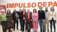 Miembros del Grupo Federal de Cristianos Socialistas PSOE, junto al padre Ángel o Cristina Narbona