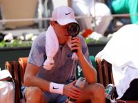 Jannik Sinner, en pleno golpe de calor