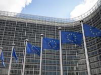 Bélgica, Bruselas, Comisión Europea, edificio Berlaymont, banderas europeas