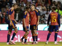 Jugadores de España celebran un gol este lunes, en un partido amistoso entre España y Perú previo al Mundial de Fútbol 2026 en el estadio Cuauhtémoc en Puebla (México).