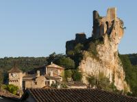 Vista del Castillo de Penne, al sur de Francia.