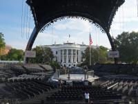 Trump celebra su 80 cumpleaños con 'La Garra': un enorme ring construido en la Casa Blanca que mide 30 metros de altura