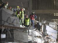Equipos de rescate buscan entre los escombros en Caracas (Venezuela) tras los dos fuertes seísmos