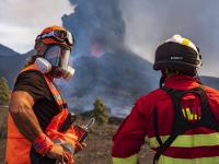 Raúl Pérez, del Instituto Geológico y Minero de España, trabajando durante la erupción del volcán de La Palma en 2021