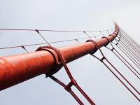 Una imagen de un puente.