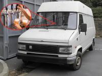 Una imagen de archivo de una furgoneta Citroën C15 y otra de un grifo de cerveza