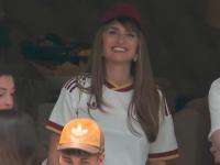 Penélope Cruz en el España-Bélgica.