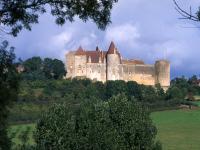 El castillo de Châteauneuf-en-Auxois (Francia)