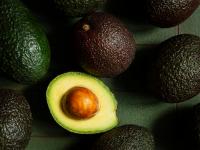 Aguacate duro como una piedra: un truco sencillo lo madura en minutos