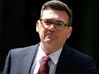 El nuevo líder del Partido Laborista y próximo primer ministro británico, Andy Burnham.