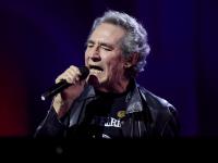 Miguel Ríos en un concierto en 2025.