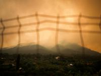 Vista del incendio forestal en una montaña de Onda, España