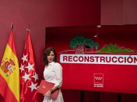 Un apartotel de lujo, un piso, dos áticos o un chalé en la sierra de Madrid: Ayuso y los "obstáculos" para acceder a una vivienda