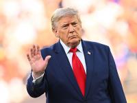 Trump vuelve a la carga con la ciudadanía por nacimiento pese al revés del Supremo: ahora apunta al "turismo de maternidad"