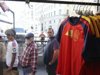 La nueva camiseta de la selección española, con las dos estrellas, ya a la venta