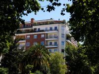 Vista del ático de Chamberí que la presidenta de la Comunidad de Madrid, Isabel Díaz Ayuso, iba a utilizar como oficina provisional, en la capital de España.
