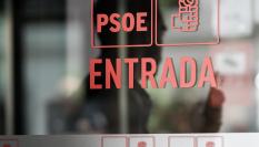 Imagen de archivo de la entrada de la sede del PSOE en la calle Ferraz (Madrid).