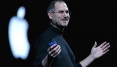 Steve Jobs en una keynote de Apple en 2005