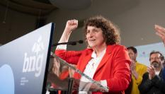La alcaldesa de Santiago de Compostela, Goretti Sanmartín (BNG), celebrando los resultados de las elecciones del 28-M.