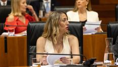 María Guardiola, este martes en la Asamblea de Extremadura.