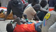 Uno de los ocupantes del cayuco con 121 personas localizado este jueves en El Hierro.