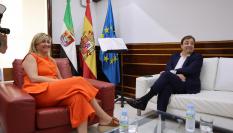 La presidenta de la Asamblea, Blanca Martín, se reúne con el presidente del Grupo Parlamentario del PSOE, Guillermo Fernández Vara, dentro de la consulta previa a la propuesta de candidato o candidata la presidir la Junta de Extremadura.