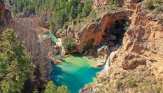 Una de las piscinas naturales de Las Chorreras del Cadriel