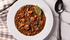 Un plato de lentejas.