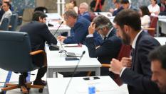 López Miras y Antelo, enfrentados en el debate de investidura fallido del candidato popular