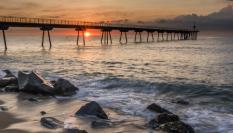 Playa del Pont del Petroli en Badalona, donde ha caído la Lotería Nacional hoy
