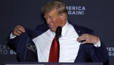 Donald Trump en. un momento de su mitin en New Hampshire.