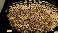 Vista general de las 800 monedas encontradas en Kentucky
