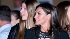 Letizia y la infanta en Chinchón el pasado mes de abril.