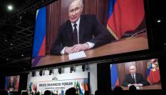 Vladimir Putin, el gran ausente de la reunión de los BRICS en Sudáfrica, interviene por videoconferencia en la reunión.