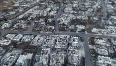 Vista aérea de uno de los barrios de Maui arrasados por el fuego en los incendios de Hawái