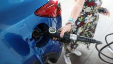 Imagen de archivo de un repostaje de combustible.