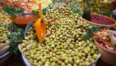 Olivas en el mercado de Fez (Marruecos), en una imagen de archivo.