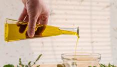 Imagen de archivo de aceite de oliva.