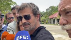 Rodolfo Sancho, junto a Marcos García Montes, a su llegada este miércoles a la prisión de Koh Samui.