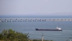 Imagen de archivo del puente de la península de Crimea.