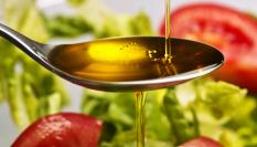 Una cucharada de aceite de oliva.